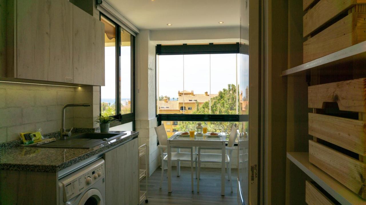 Apartment Aloha Playa Malaga Benalmadena Exterior photo