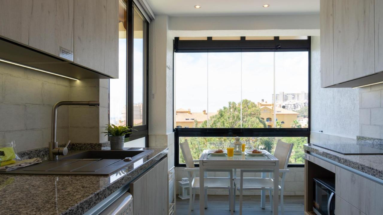 Apartment Aloha Playa Malaga Benalmadena Exterior photo